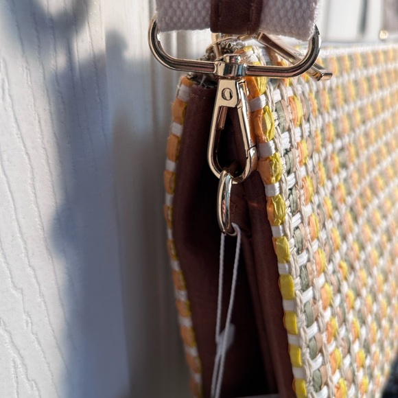 Jen & Co Izzy Crossbody w/Guitar Strap - Picture 2 of 16